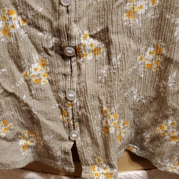 Excellent condition Hippe Rose foral shirt small - Picture 3 of 6